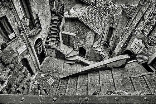 Vito Romano, le scale di Escher