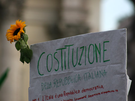 costituzione-della-repubblica-italiana_eos-30d_43082 - Copia