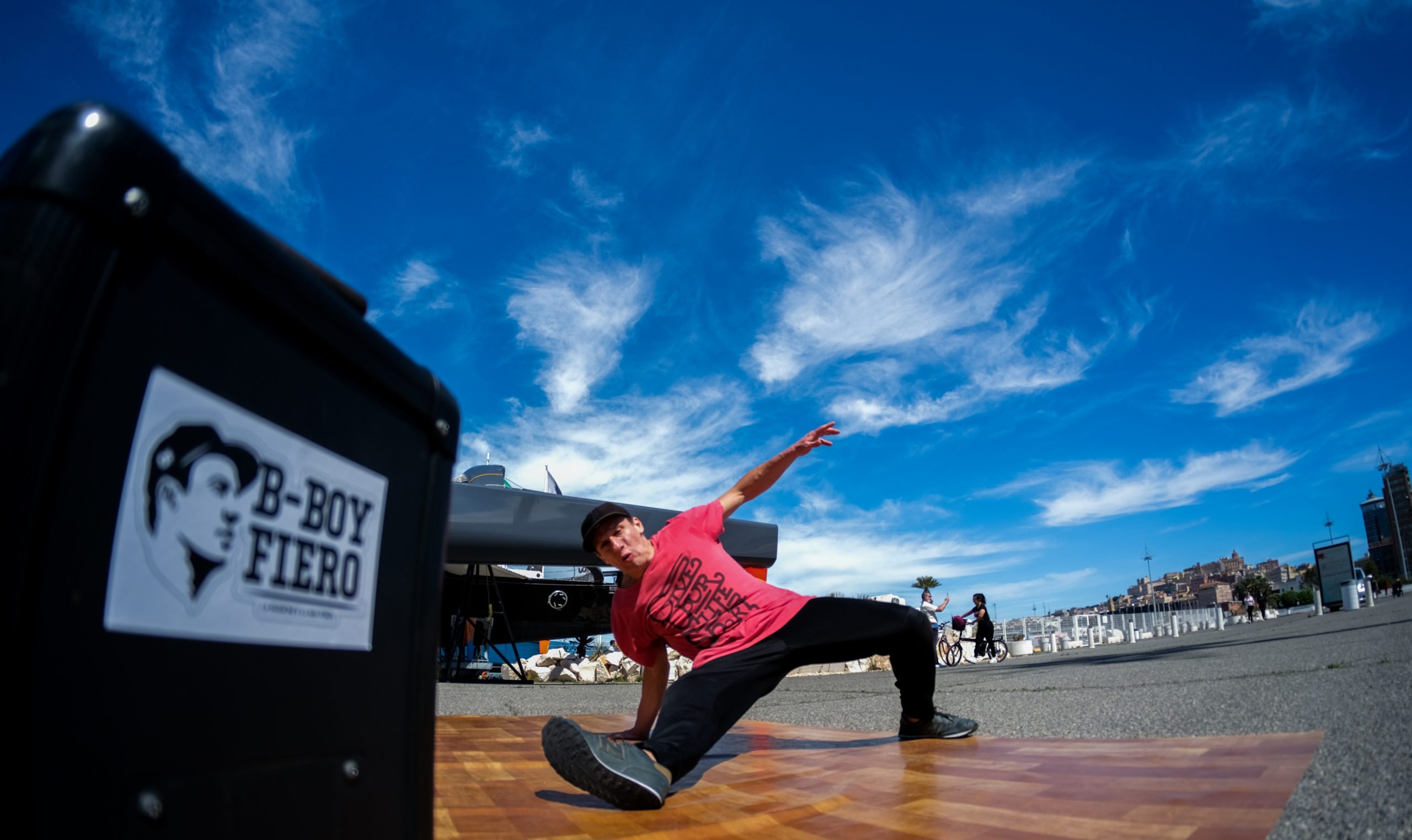 FOTO ROBERTO PILI - BBOY FIERO (2) FOTO ROBERTO PILI - BBOY FIERO (2)