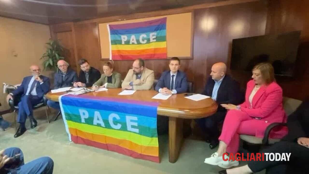 Conferenza stampa sinistra futura pace Conferenza stampa sinistra futura pace